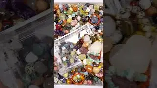 Pack this 1.5KG GOLDEN CRYSTAL MYSTERY SCOOP #crystals #crystalshop #mysterybox #packingorders