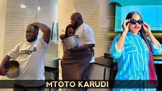 MWIJAKU AMWAGA MACHOZI MTOTO KARUDI BADO MKE WAKE TAZAMA ALIVYO MWAGA MACHOZI ASHINDWA KULALA