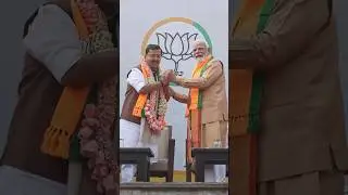 PM Modi felicitates newly elected BJP President Shri Nitin Nabin ji  | #shorts