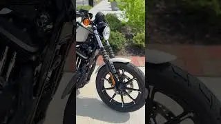 Harley-Davidson 883 at Woodstock train station (US) #harleydavidson #woodstock