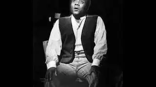 Thomas Carey sings 
