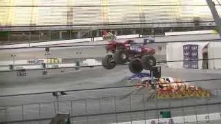 2013 Thompson Metal Monster Truck Madness Freestyle: Red Solo Truck