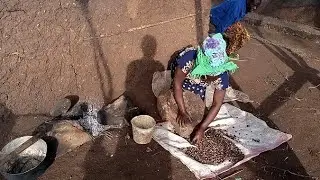 How To Make Natural Coffee powder At Home/ Instant coffee Latte //Hot Creamy Coffee Without Machinie