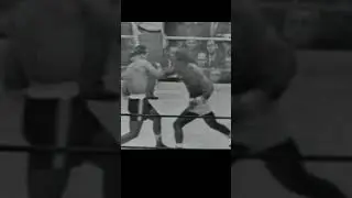 A beautiful knockout by Ezzard Charles / Legendary fights #boxing #knockout