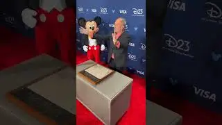 Joe Rohde, #Disney Legend, certainly has a nice (ear)ring to it.✨🙌 #DisneyParks #D23 #DisneyCastLife