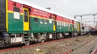 NEW LHB COACH OF MUMBAI PUNE DECCAN QUEEN 1ST SLOT ARRIVED AT PUNE JN.