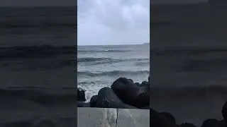 #marinedrive in #rain #mumbai #mumbairains #love #monsoon #trending #trendingshorts #youtubeshorts