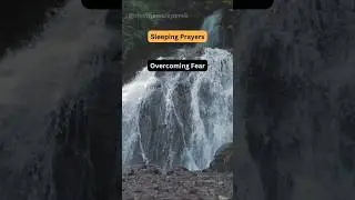 Sleeping Prayer to Overcome Fear😴✝️|Nighttime Deliverance#shorts #sleepingprayer #overcomefear #god