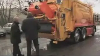 VOLVO: the first hybrid refuse truck (RoadLook.pl & Auto.cz)