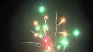 Crossette effects fireworks