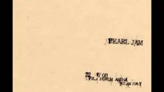 Pearl Jam - Rockin' in the Free World (Live  22 6 00 FILA Forum   Milan, Italy)