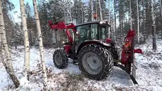 Massey Ferguson 5711 Igland 60 forestry work
