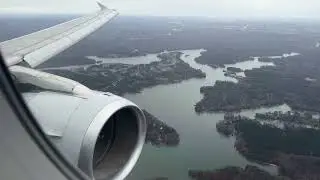 Awesome Wing Vapor! American A321-231 landing in Charlotte