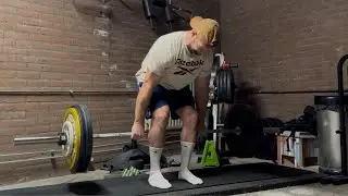 Deadlift Everyday - Light Hack Deadlift