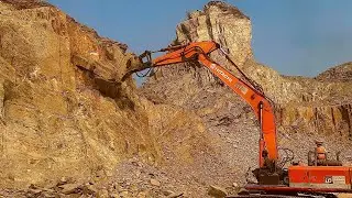 Rock Breaking Excavator Smashing Hard Mountain Rocks| Heavy Equipment Action#Excavator #RockBreaking
