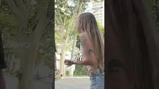 Colocando óleo no carro olha que aconteceu com ele ficou com raiva 