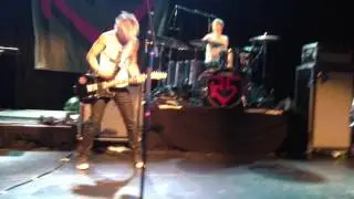 HD R5: Philly TLA - Loud & Ending Interaction with Crowd