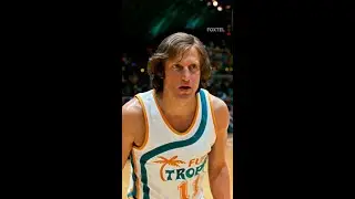 Jackie Moon, the master of the granny free throw 🏀