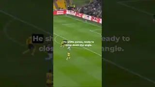 This Is How You Beat a Keeper Before He&rsquo;s Ready ⚡ #footballanalysis