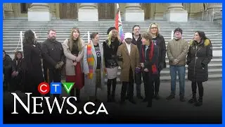 Critics say Alberta will use notwithstanding clause in bill impacting kids