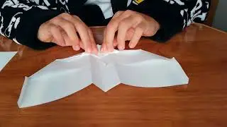 ASMR HACIENDO AVIONES DE PAPEL