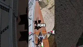 Questo ragazzo &egrave; in Bici su un Ponte di 10m! 😱⚠️