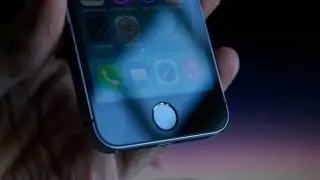 Touch ID (Fingerprint Scanner Sensor) On The New iPhone 5s - Demo and Tutorial!