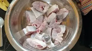 Fish cleaning very simple way సముద్రం చేపలు ఇలా క్లీన్ చెయ్యండి 