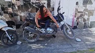 Tereza Crushes It with a Scooter and Motorcycle