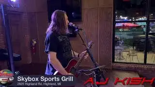 Skybox Sports Grill - @AJ_KISH Set 2