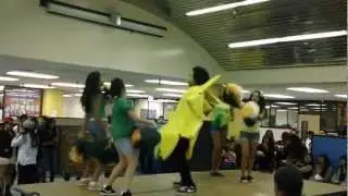 Gangnam Style at Downtown Magnets High School.MP4