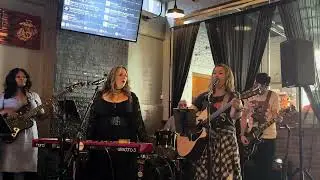Sirens of Song - Black Horse & Cherry Tree (KT Tunstall)