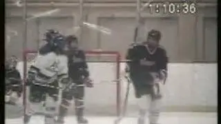 Hockey scrum