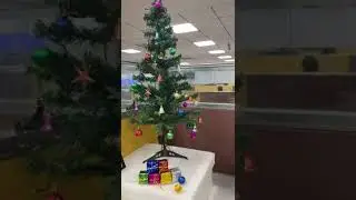 office bay decoration for Christmas