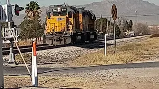 UP 1864 Leads Power in El Paso