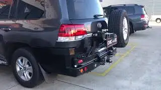 TOYOTA LANDCRUISER 200 SERIES REAR BAR TWIN TYRE CARRIERS
