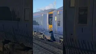 375622-375913-375906 Arrives into Sittingbourne Working a service from London Victoria-Ramsgate