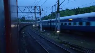 11068 Faizabad Saket Express Crossing 12293 Allahabad Duronto Express : Indian Railways