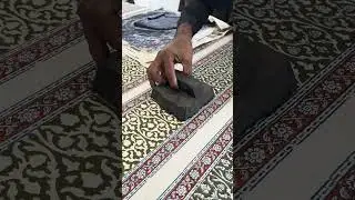 🔥 DIY Block Printing on Clothes! 🔥Ever tried making your own printed designs at home? 🖌️🎭🎨