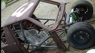 Fitting the Floor to a tube chassis drag car.
