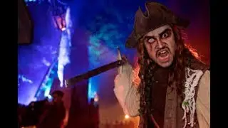 Walibi Holland  - Pirates Cove Scare Zone Part 2