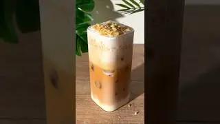 Lotus Biscoff Latte🤩☕️✨ #shorts #homecafe #icedcoffee #icedlatte #biscoff #lotusbiscoff