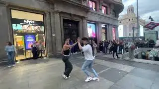 Bailando BACHATA DOMINICANA