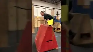 🚄  Olof Wood sprints to 2nd on this course at Speed Parkour Jam 4 @ Apex Denver in Colorado (2020) △