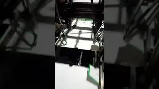 difficult 4 corner box pasting mechine  media 100