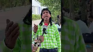 Badi door se aaye hain pyar ka tohfa laaye