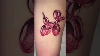 she&rsquo;s training #momdaughter #tattooartist