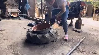 Amazing Talented 18-Year-Old Genius Girl Fixes & Replaces a Punctured Truck Tire Tube Like a Pro