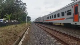 KA Joglosemarkerto menggunakan loko WNB