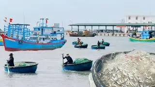 CỬA BIỂN LAGI L&Acirc;M ĐỒNG V&Agrave; CUỘC SỐNG THƯỜNG NG&Agrave;Y CỦA NGƯ D&Acirc;N NGHỀ LƯỚI TRONG BỜ 